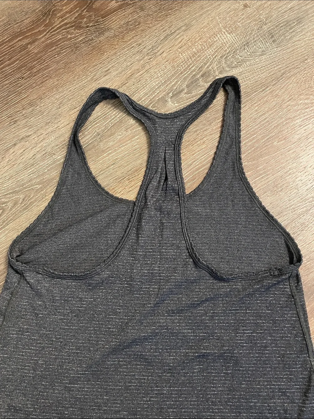 Lululemon 105 F Singlet Racerback Grey Scalloped Edges Size 8